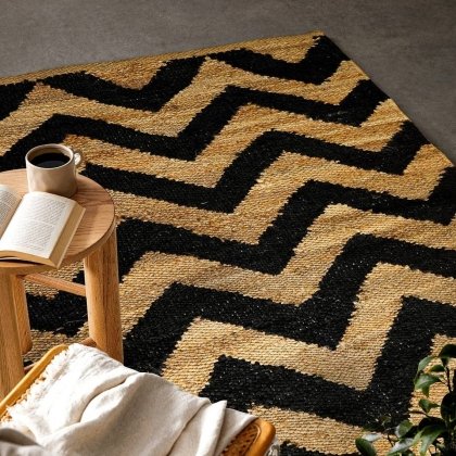 Zwart zigzag hennep jute vloerkleed