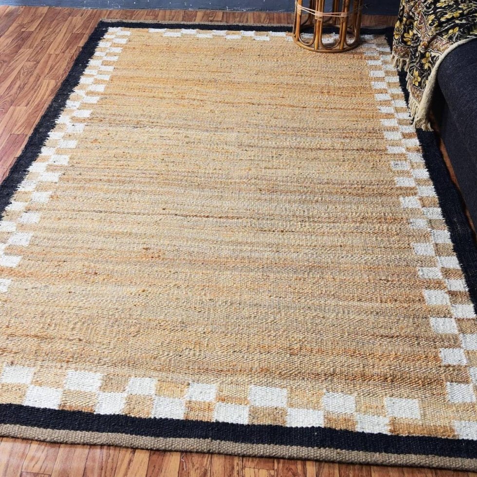 Jute vloerkleed met geruite rand