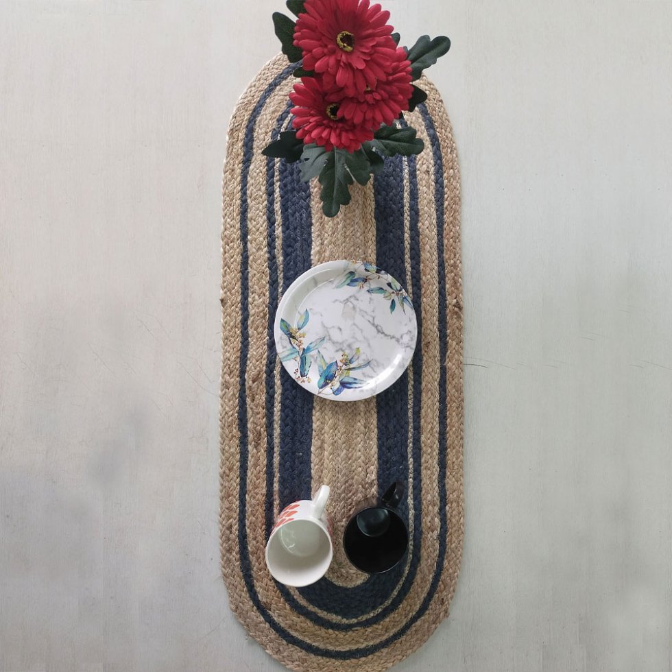 Ovale jute tafelloper en placemats