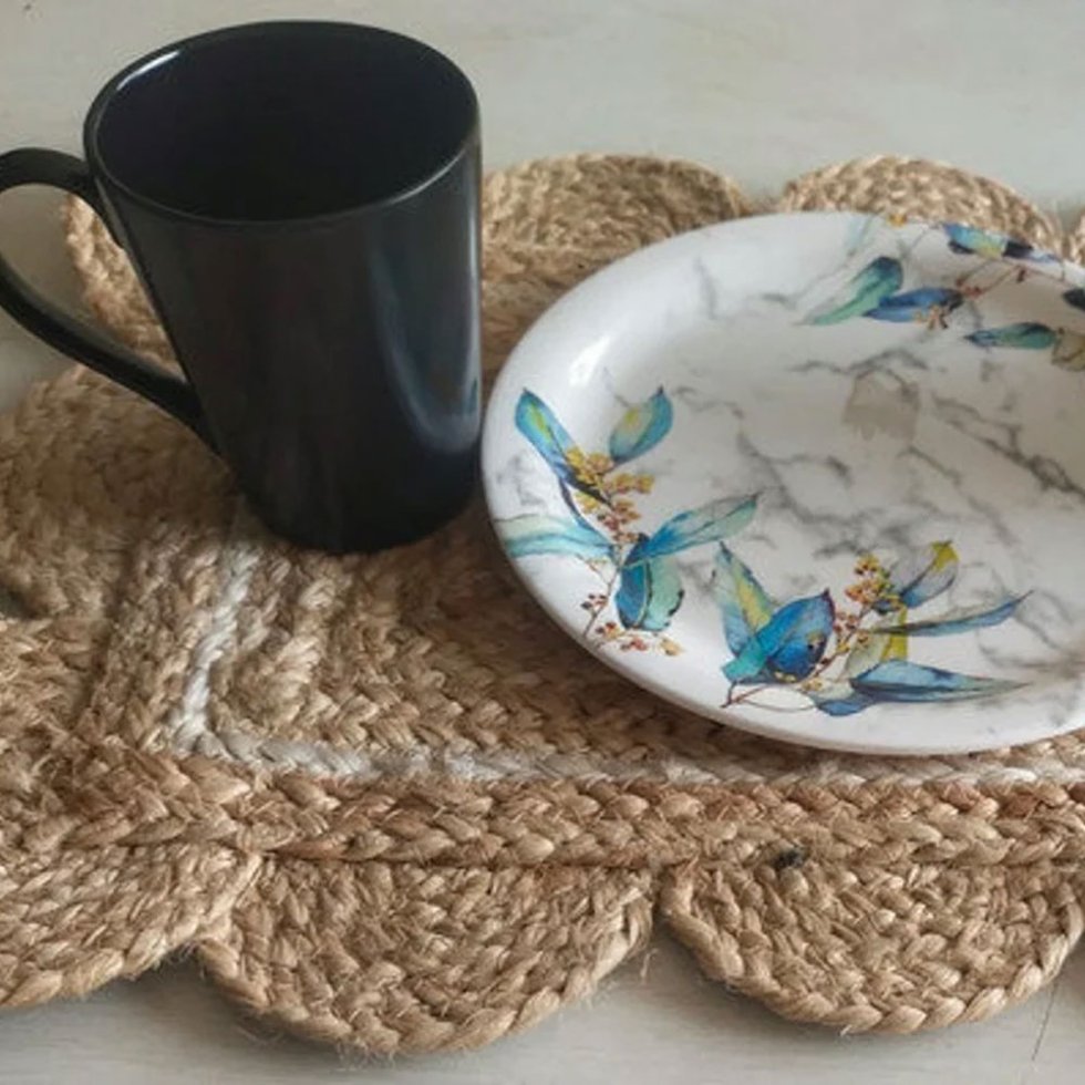 Geschulpte placemats van jute met witte bies - Afbeelding 2