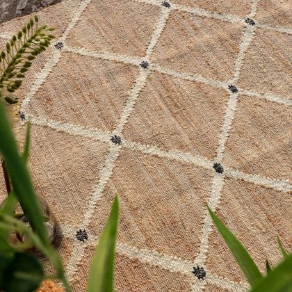 Katoenen jute vloerkleed met bruine ruit